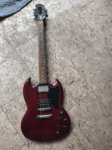 Epiphone standard cherry - sg,